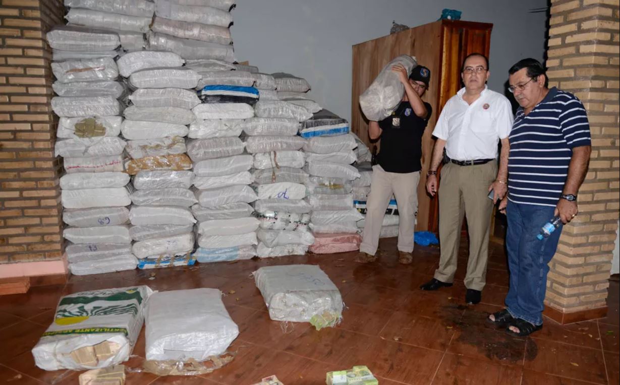 MISTÉRIO: 25 toneladas de dinheiro venezuelano encontradas no Paraguai
