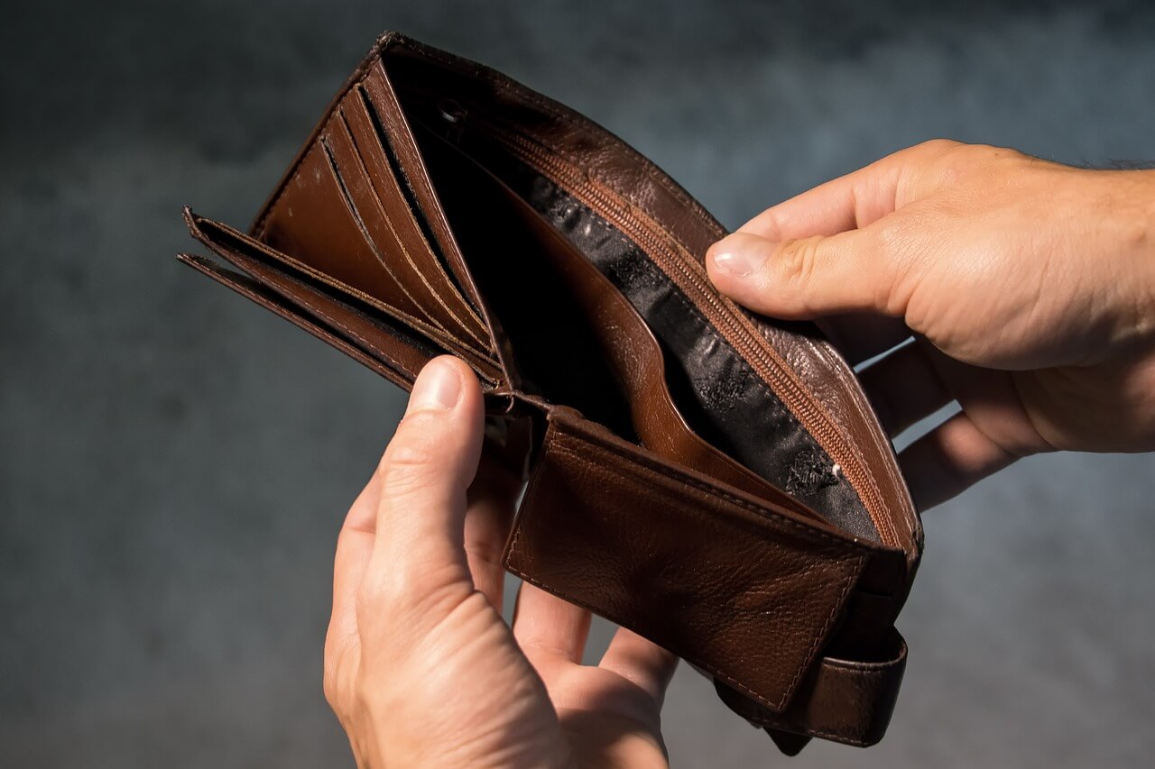10 hábitos financeiros ruins que você precisa quebrar
