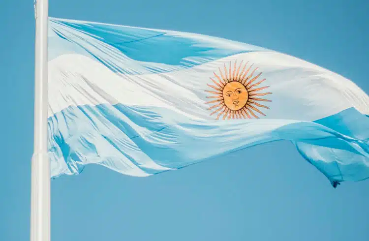 Argentina acusa Worldcoin de violação de leis